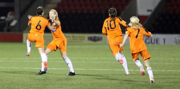 Jo Love grabs City's first goal of the night. Image by Andy Buist.